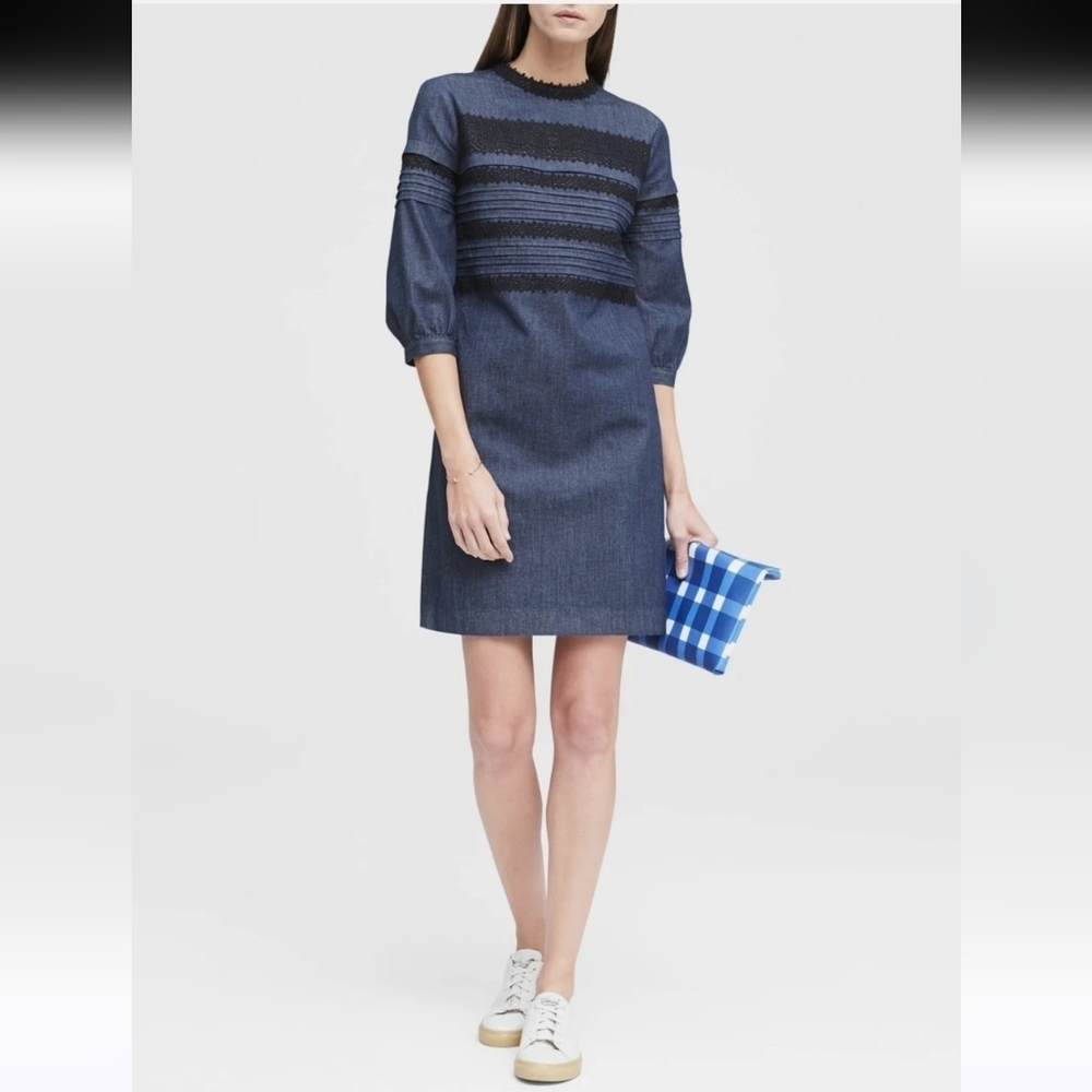 Banana Republic Pintuck & Lace Shift Dress Size 10